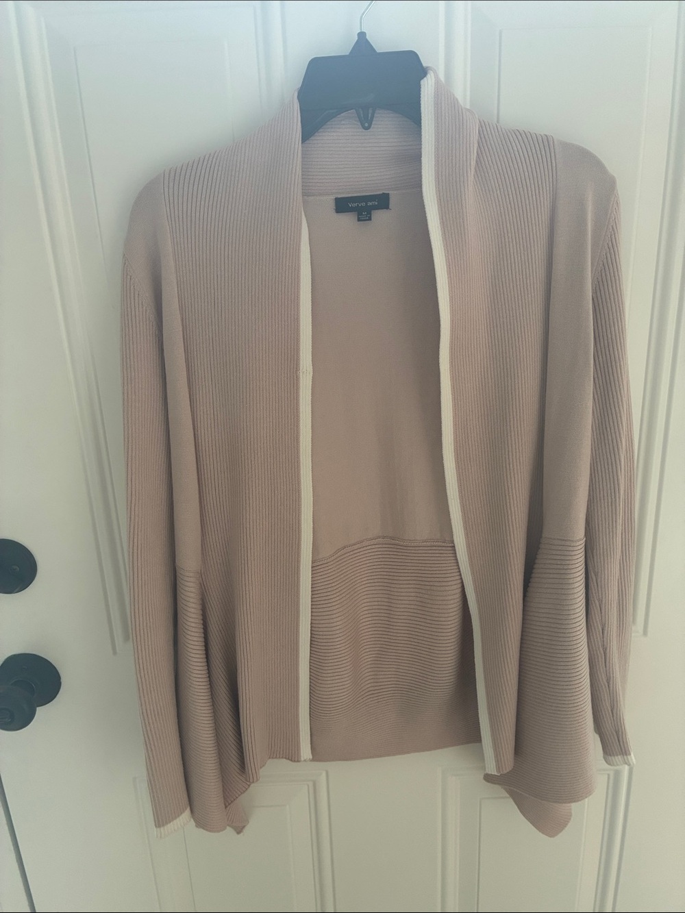 Women’s light onion pink cardigan